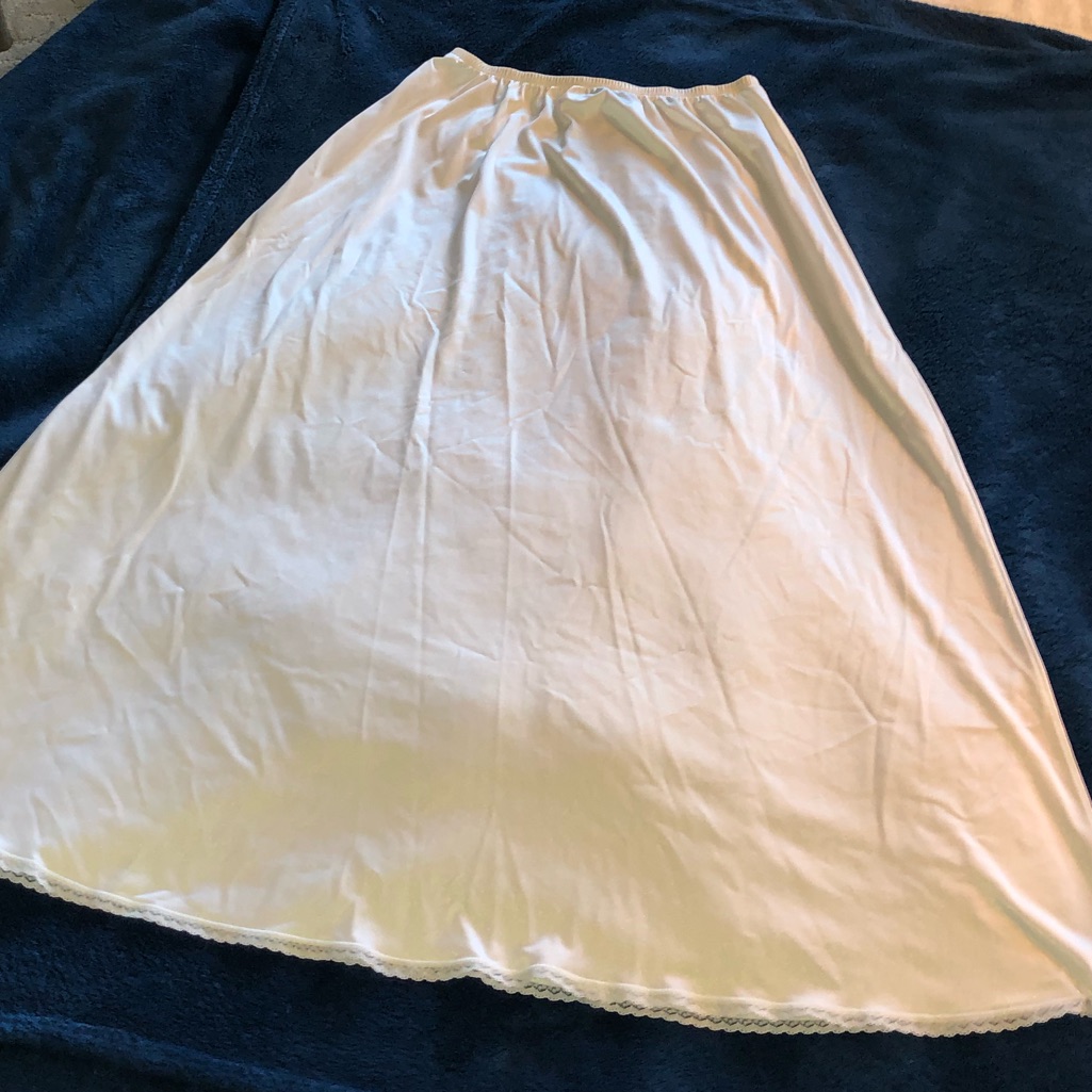 Vanity Fair Long Slip